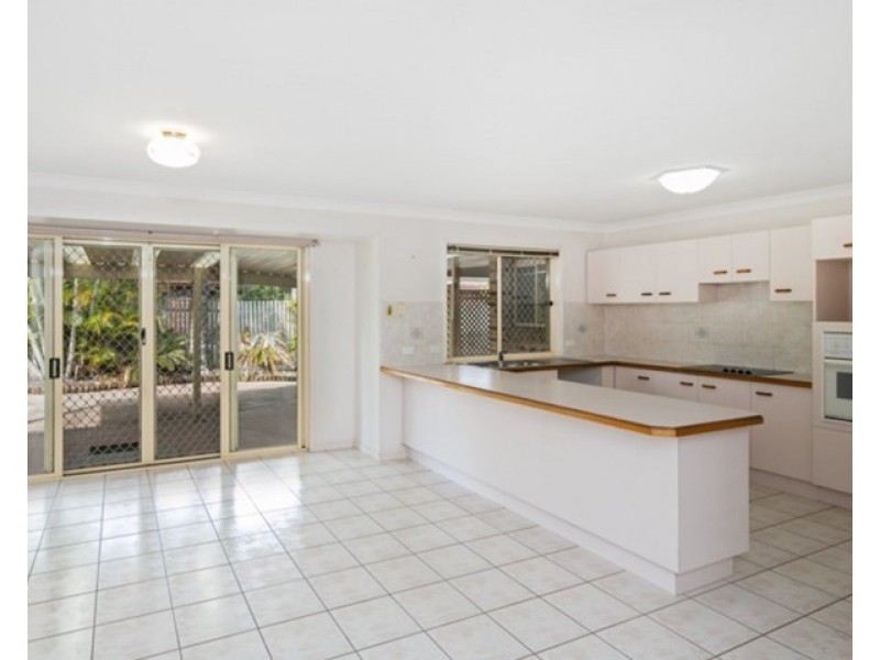 1 Falkirk Parade, Redland Bay QLD 4165