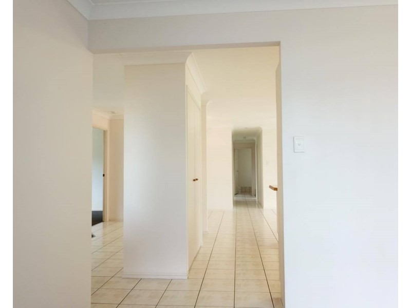 1 Falkirk Parade, Redland Bay QLD 4165