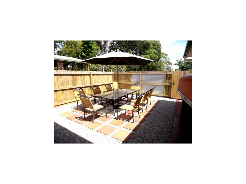 220 Mill Street, Redland Bay QLD 4165