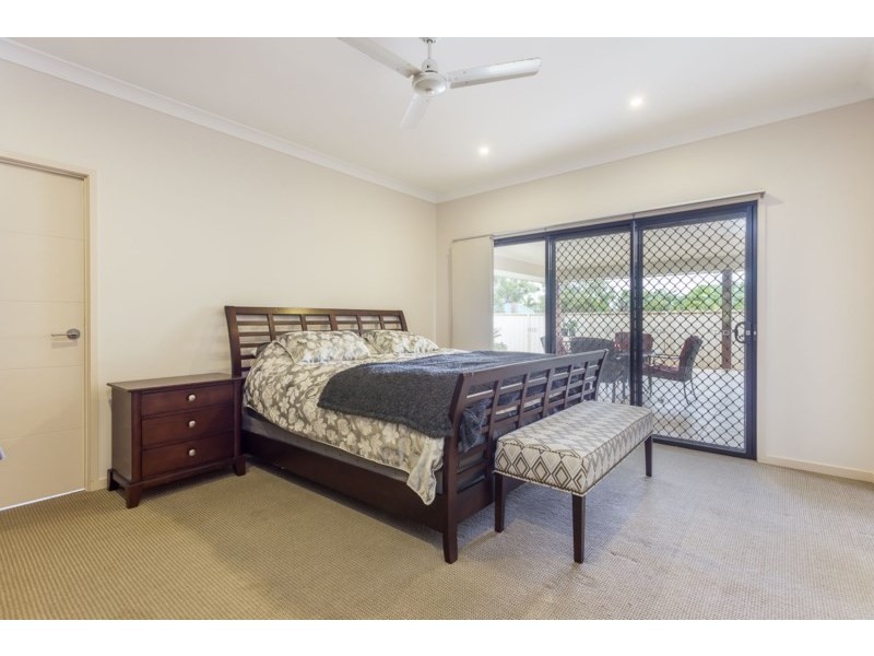 18 Wilohurst Drive, Redland Bay QLD 4165