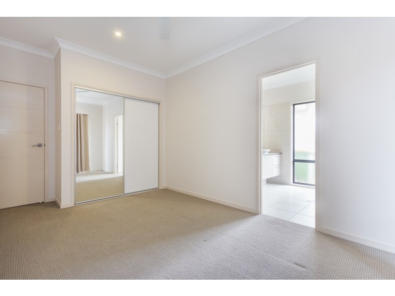 18 Wilohurst Drive, Redland Bay QLD 4165