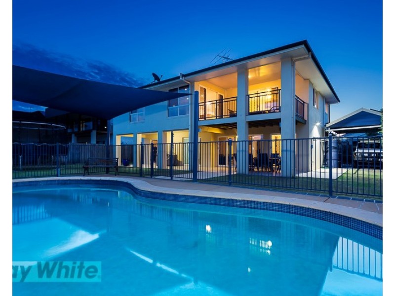 19 Penzance Drive, Redland Bay QLD 4165
