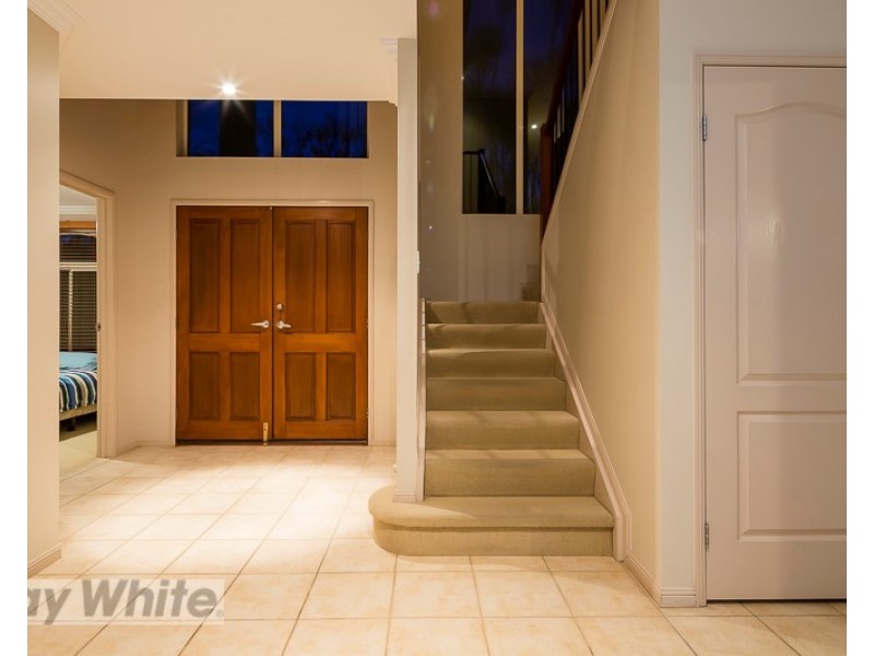 19 Penzance Drive, Redland Bay QLD 4165