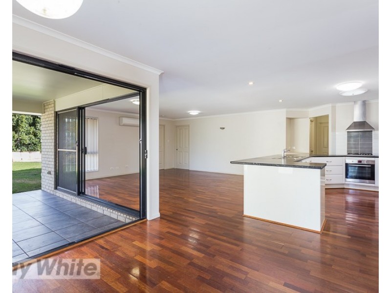 15 Pyrus Place, Redland Bay QLD 4165