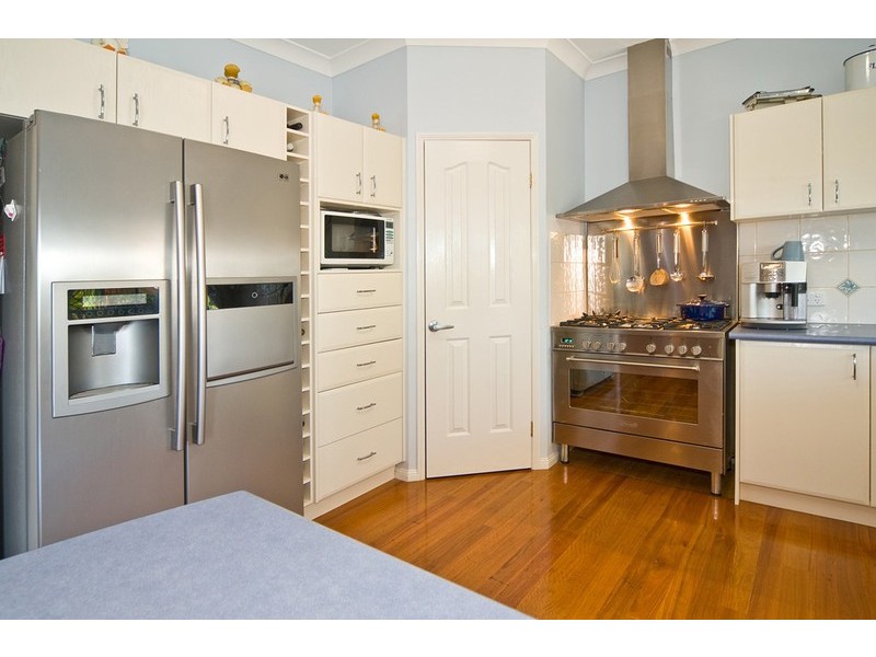 5 Braemer Court, Redland Bay QLD 4165