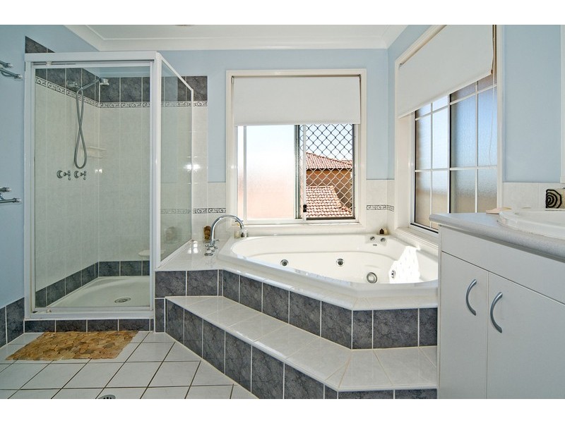 5 Braemer Court, Redland Bay QLD 4165