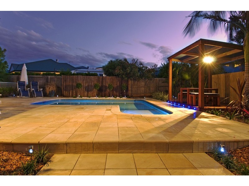 5 Braemer Court, Redland Bay QLD 4165