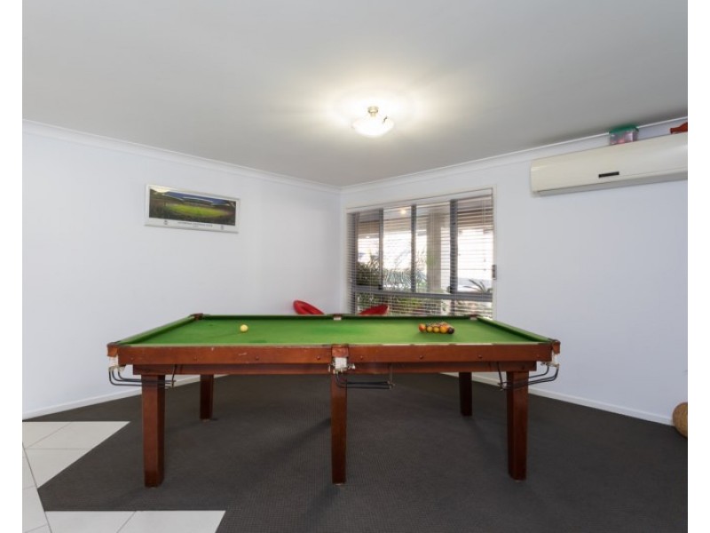 4 Forrest Street, Redland Bay QLD 4165