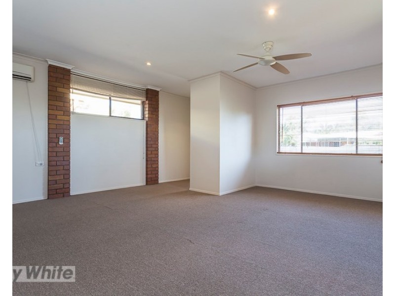 27 Shanahan Street, Redland Bay QLD 4165