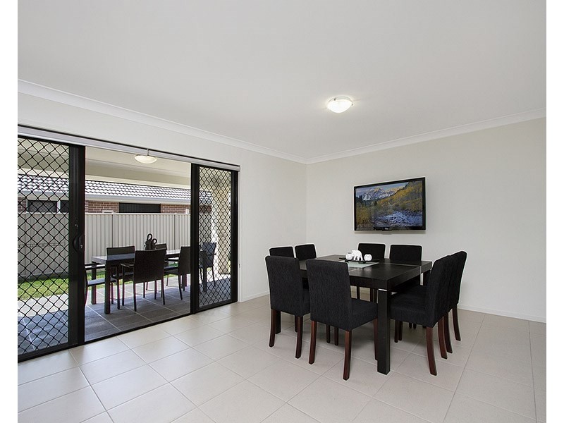 39 Lancaster Circuit, Redland Bay QLD 4165