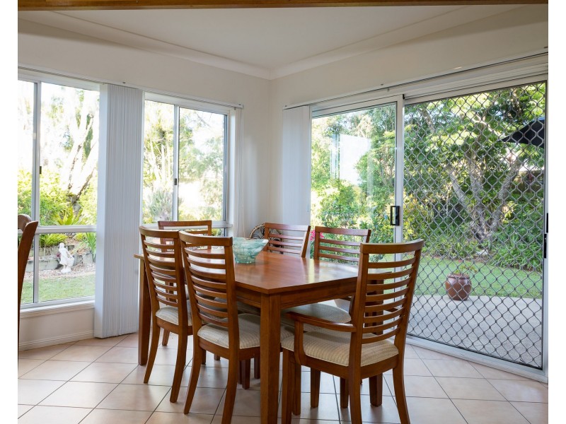 2 Cherana Court, Victoria Point QLD 4165