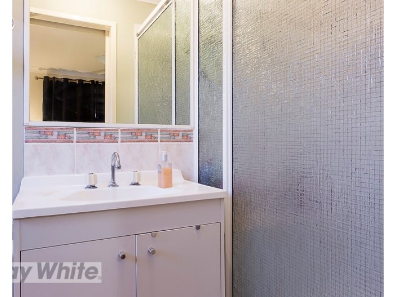 4 Achterberg Place, Victoria Point QLD 4165