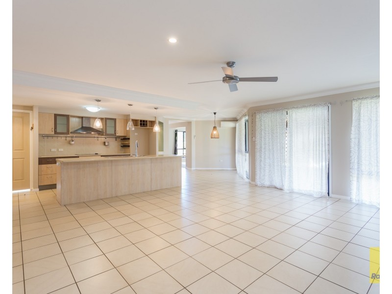 16 Portland Parade, Redland Bay QLD 4165