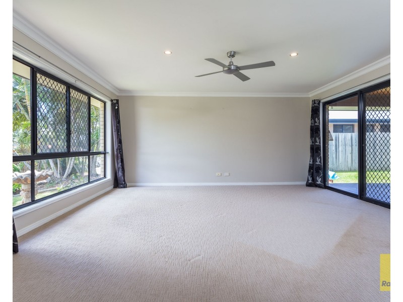 16 Portland Parade, Redland Bay QLD 4165