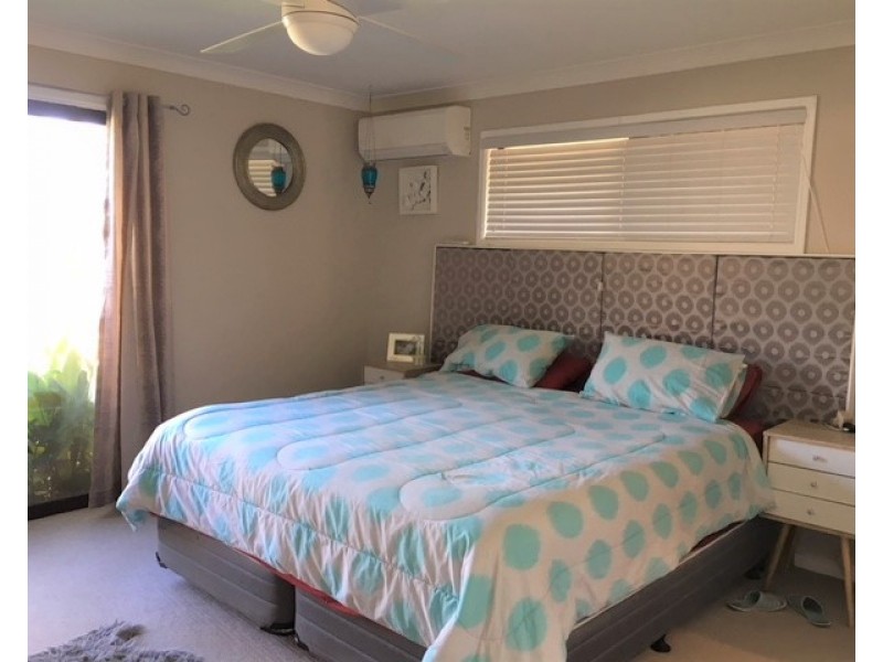 16 Portland Parade, Redland Bay QLD 4165