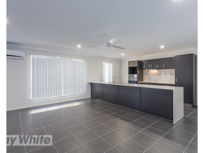 47 Bankswood Drive, Redland Bay QLD 4165