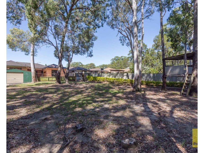 27 Seabrae Drive, Redland Bay QLD 4165