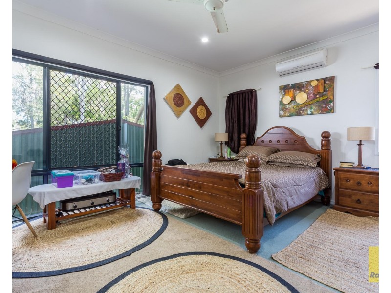 27 Seabrae Drive, Redland Bay QLD 4165