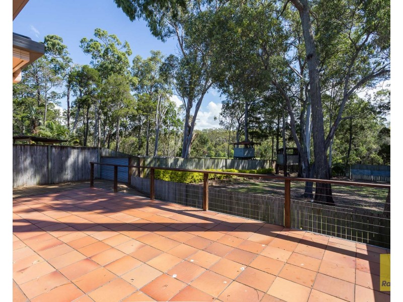 27 Seabrae Drive, Redland Bay QLD 4165