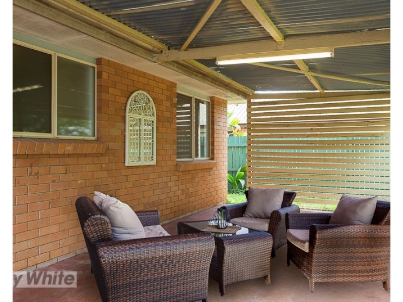 196 Mill Street, Redland Bay QLD 4165