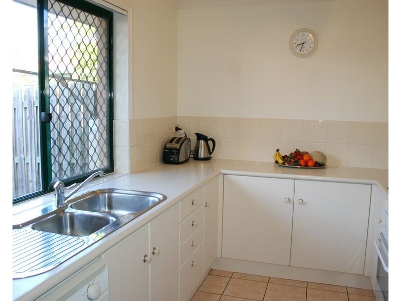 2/223 Middle Street, Cleveland QLD 4163