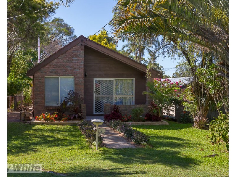 16 Oakland Avenue, Redland Bay QLD 4165