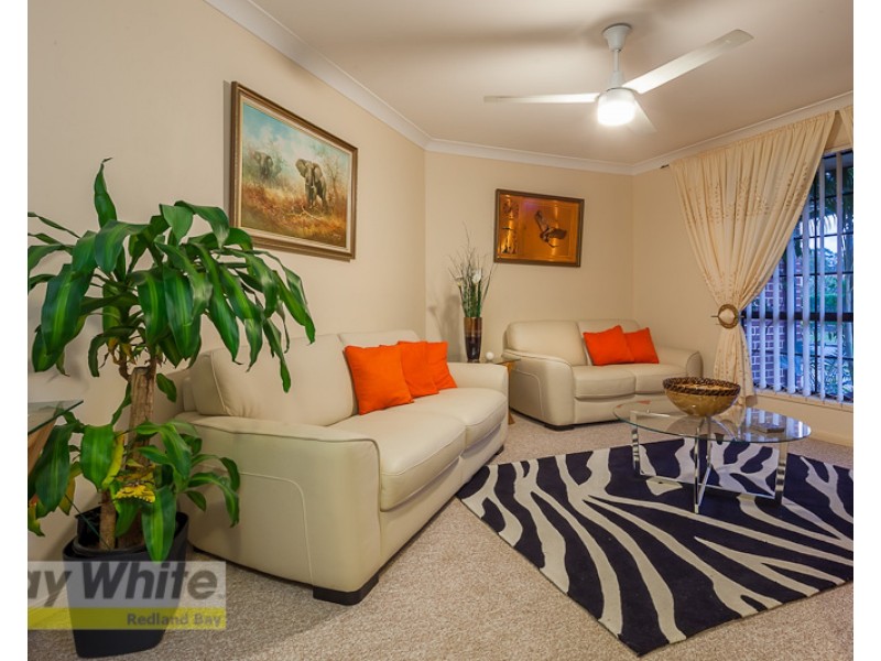 9 Marjorie Buckler Drive, Redland Bay QLD 4165