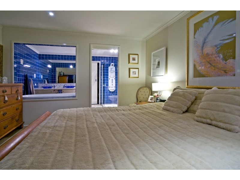 87 Torquay Road, Redland Bay QLD 4165