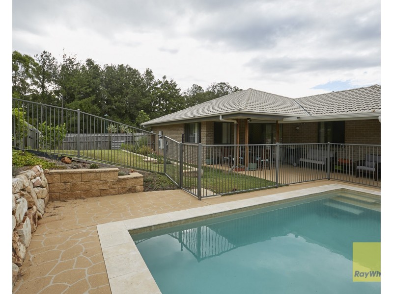 102 Brookvale Drive, Victoria Point QLD 4165