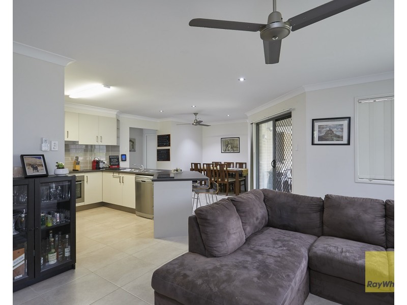 102 Brookvale Drive, Victoria Point QLD 4165