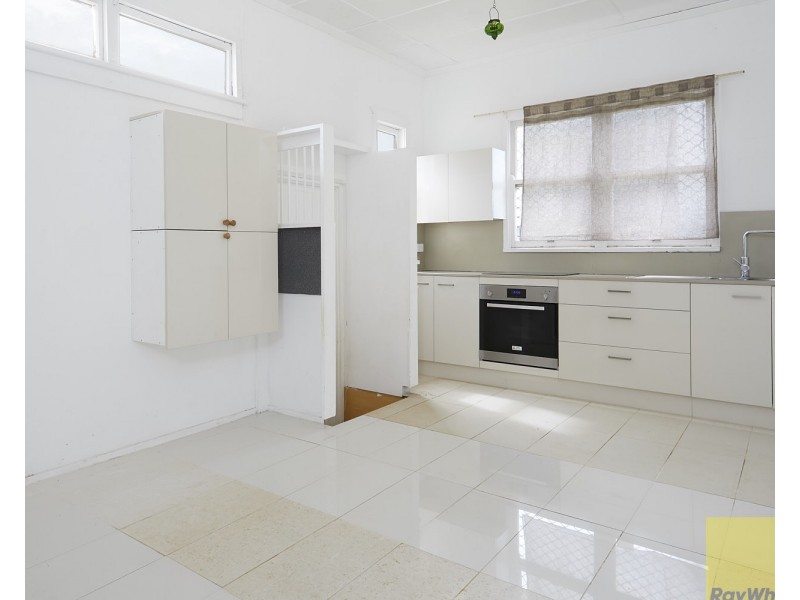 144 Broadwater Terrace, Redland Bay QLD 4165
