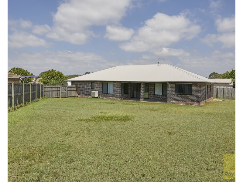 16 Daly Place, Redland Bay QLD 4165