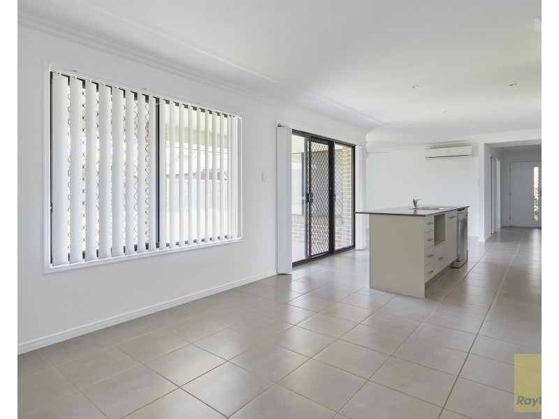 16 Daly Place, Redland Bay QLD 4165