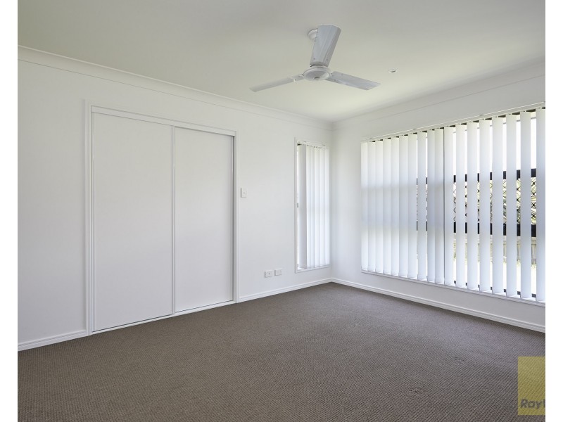 16 Daly Place, Redland Bay QLD 4165