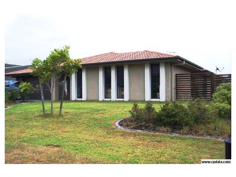 50 Azure Avenue, Redland Bay QLD 4165