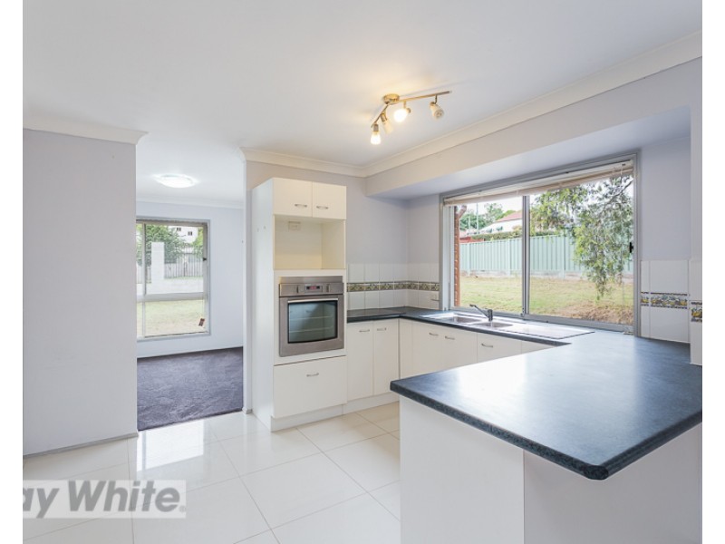 35 Muriel Street, Redland Bay QLD 4165