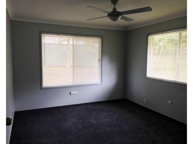 35 Muriel Street, Redland Bay QLD 4165