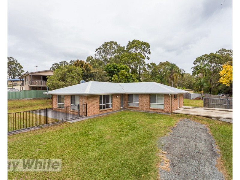 35 Muriel Street, Redland Bay QLD 4165