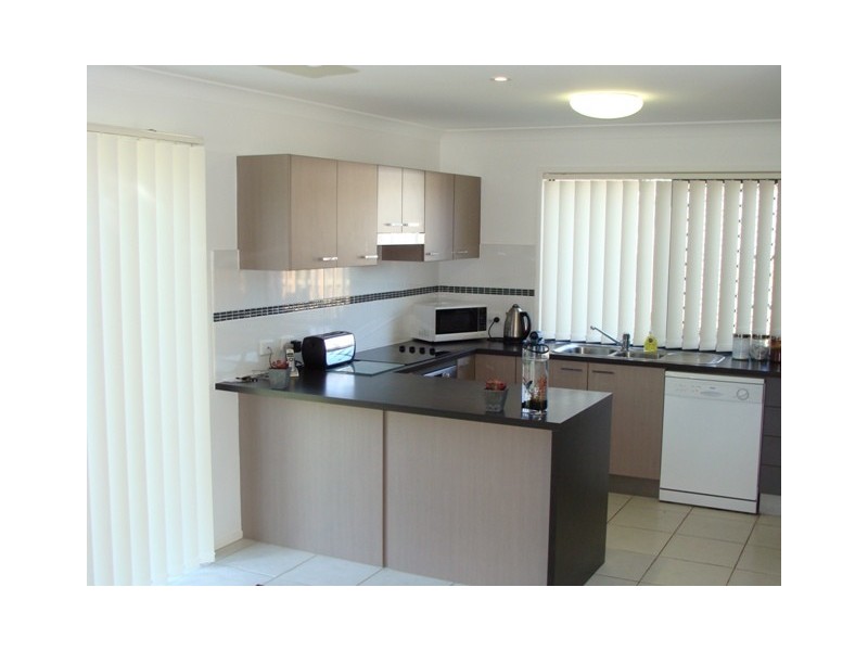 5 Aqua Crescent, Redland Bay QLD 4165