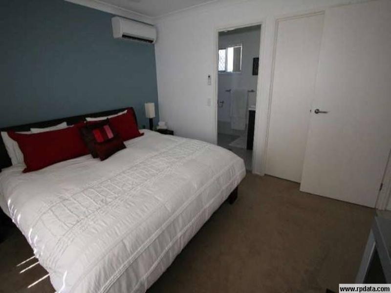 12 Aqua Crescent, Redland Bay QLD 4165