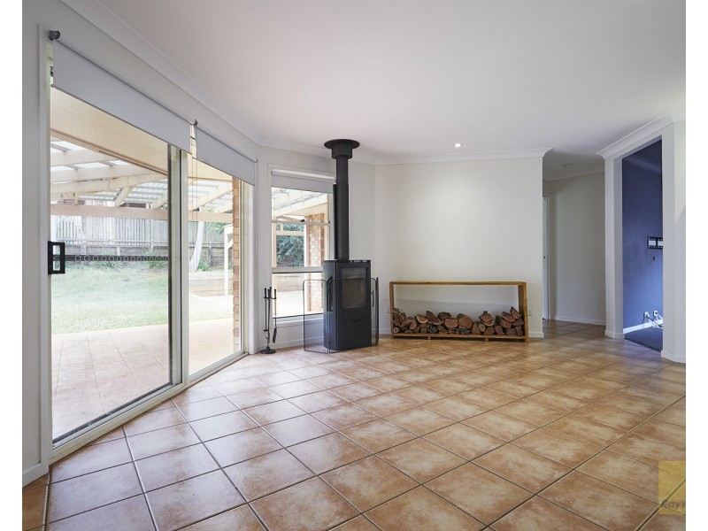 10 Westburn Court, Redland Bay QLD 4165