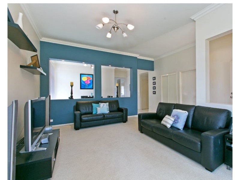 18 Cole Street, Redland Bay QLD 4165