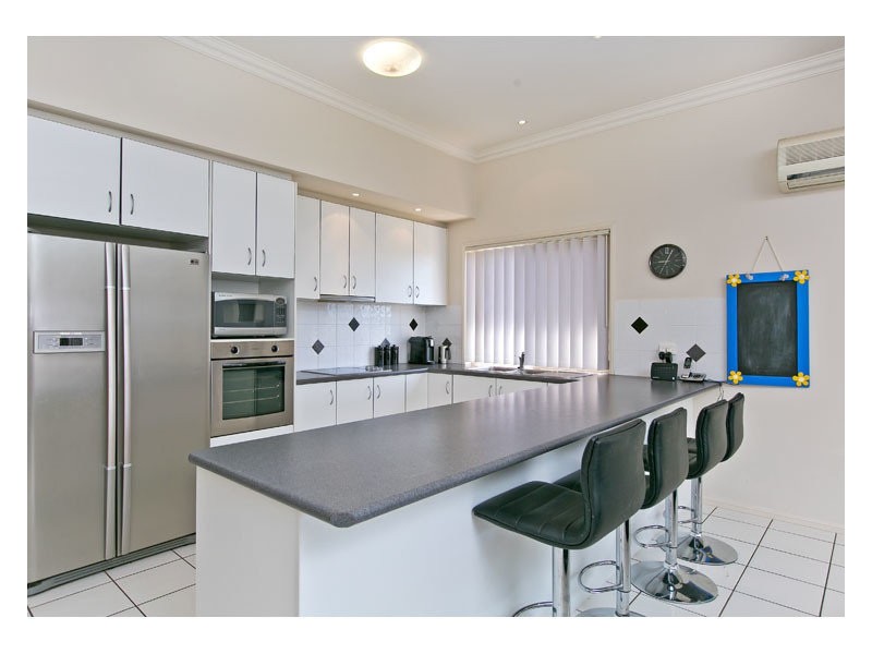 18 Cole Street, Redland Bay QLD 4165