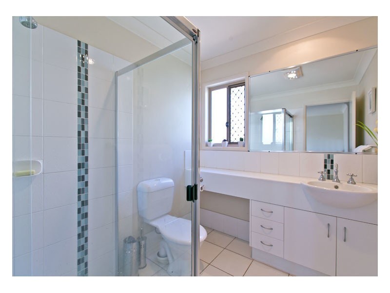 18 Cole Street, Redland Bay QLD 4165