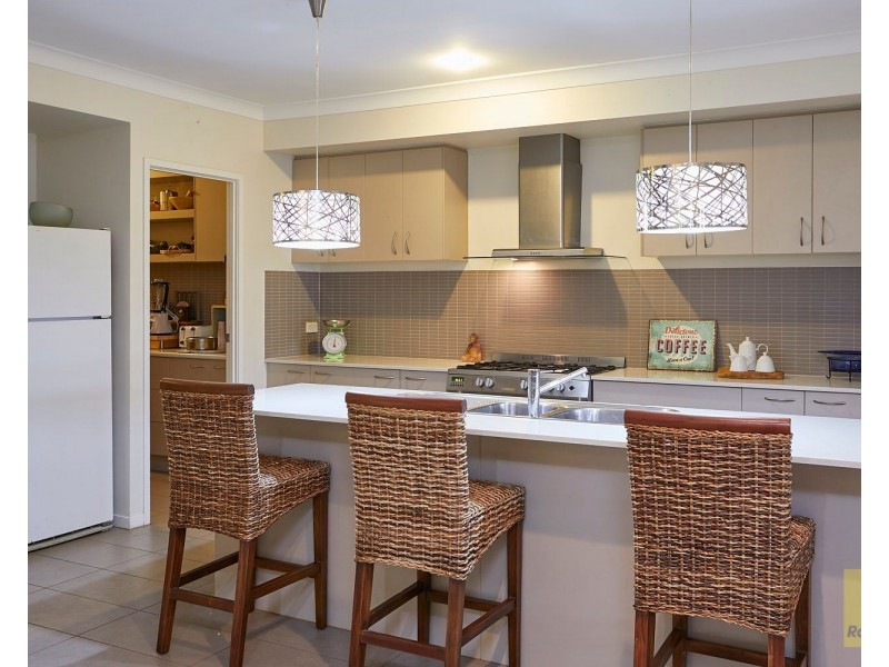 51 Denham Boulevard, Redland Bay QLD 4165