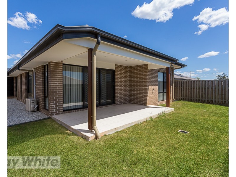 28 Rowe Crescent, Thornlands QLD 4164