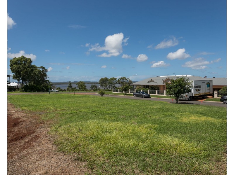 14 Haslingden Drive, Redland Bay QLD 4165