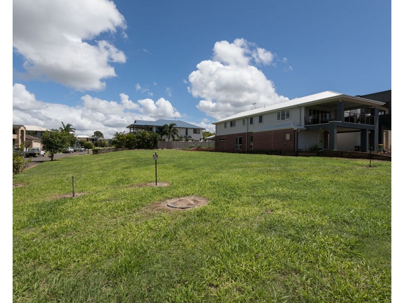 14 Haslingden Drive, Redland Bay QLD 4165