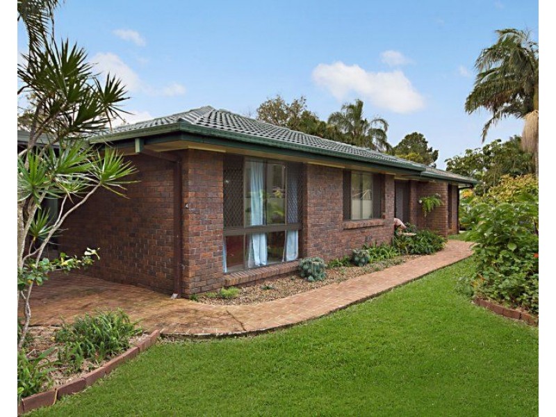 4 Pine Terrace, Redland Bay QLD 4165