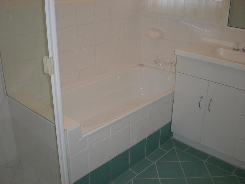 9 Heeler Court, Redland Bay QLD 4165